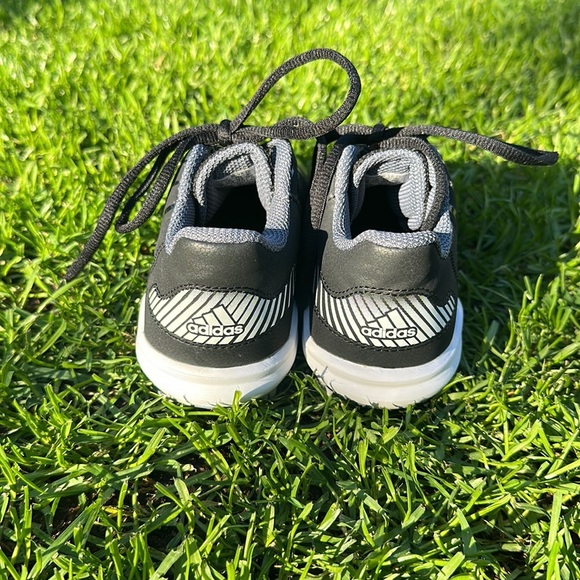 Adidas softball/baseball cleats, size 13 youth - Picture 3 of 6